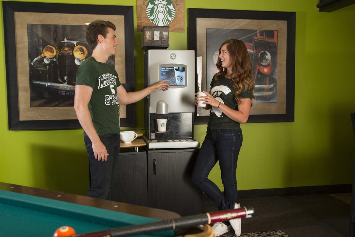 Photos of Berrytree Apartments near Michigan State University East